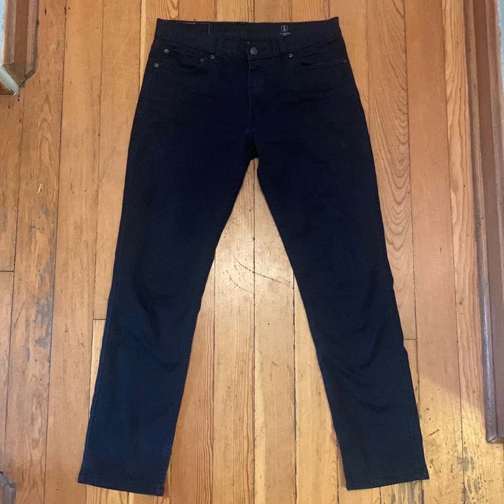 Levi’s mens w32 l32 style 511 black all seasons tech pants.